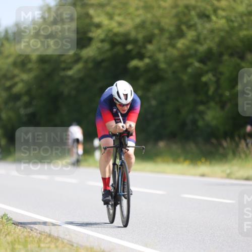 22.06.2025 - Viking Triathlon Yannick Fuchs http://msf.ph/oto/8091607 22.06.2025 11:11:39 Radfahren 11, 33, 152, 217, 604, 648 meine-sportfotos.de