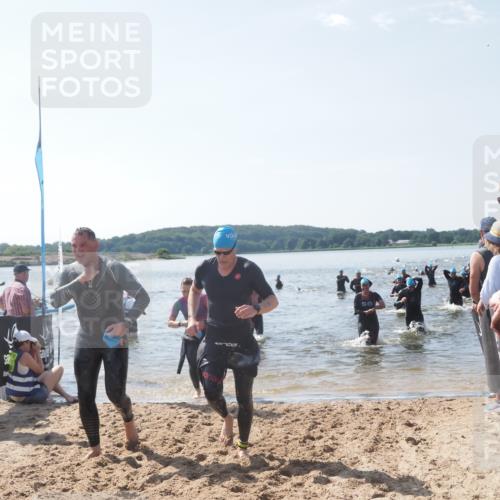 22.06.2025 - Viking Triathlon MichiJ http://msf.ph/oto/8091608 22.06.2025 10:38:48 Schwimmen 26, 40, 57, 85, 135, 164, 210, 211, 215, 315, 327, 336 meine-sportfotos.de