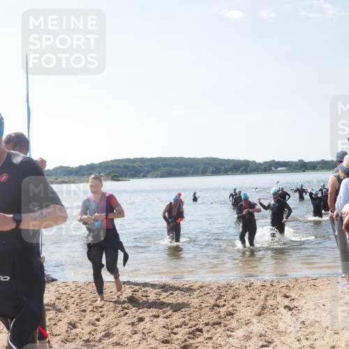 22.06.2025 - Viking Triathlon MichiJ http://msf.ph/oto/8091661 22.06.2025 10:38:49 Schwimmen 26, 40, 57, 85, 135, 164, 210, 211, 215, 315, 327, 336, 416 meine-sportfotos.de