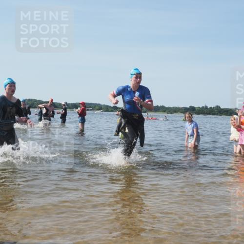 22.06.2025 - Viking Triathlon KatJ http://msf.ph/oto/8091711 22.06.2025 10:27:56 Schwimmen 14, 90, 178, 196, 198, 230, 289, 401, 534, 616 meine-sportfotos.de