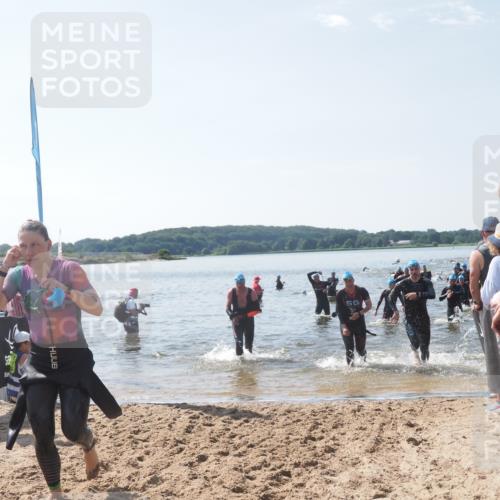 22.06.2025 - Viking Triathlon MichiJ http://msf.ph/oto/8091714 22.06.2025 10:38:50 Schwimmen 26, 40, 57, 135, 164, 185, 210, 211, 215, 315, 327, 336, 408, 416 meine-sportfotos.de
