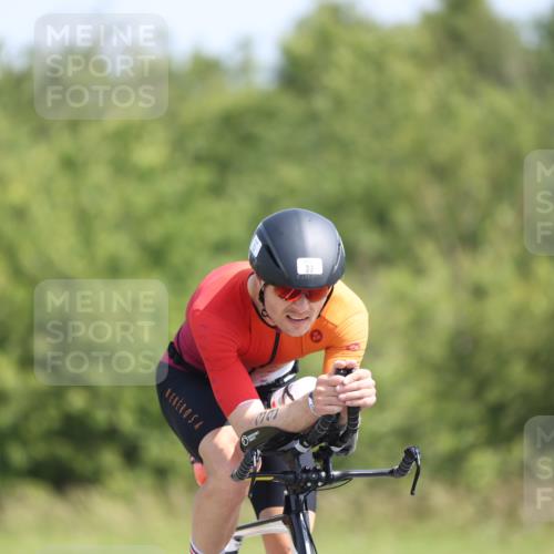 22.06.2025 - Viking Triathlon Yannick Fuchs http://msf.ph/oto/8091720 22.06.2025 11:11:45 Radfahren 3, 11, 33, 152, 217, 347, 604, 648 meine-sportfotos.de