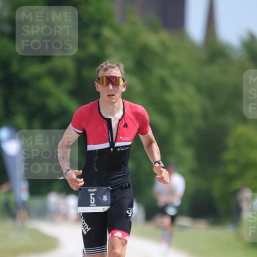 22.06.2025 - Viking Triathlon H.Heesch http://msf.ph/oto/8091752 22.06.2025 13:01:18 Laufen 5 meine-sportfotos.de