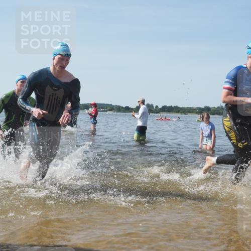 22.06.2025 - Viking Triathlon KatJ http://msf.ph/oto/8091753 22.06.2025 10:27:57 Schwimmen 14, 90, 178, 196, 198, 230, 289, 401, 534, 616 meine-sportfotos.de