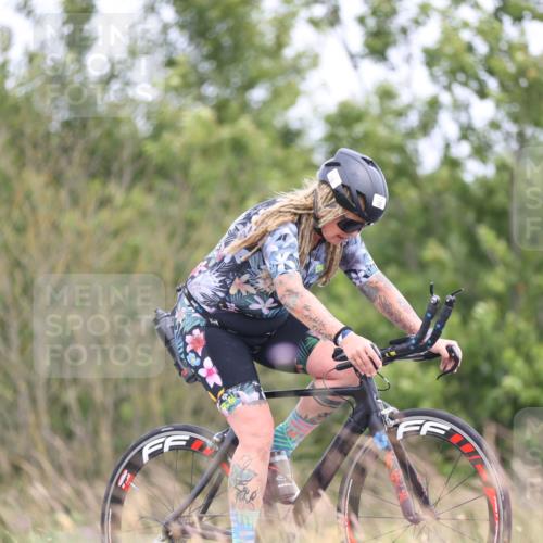 22.06.2025 - Viking Triathlon Yannick Fuchs http://msf.ph/oto/8091756 22.06.2025 13:29:41 Radfahren 106, 116, 166, 463 meine-sportfotos.de