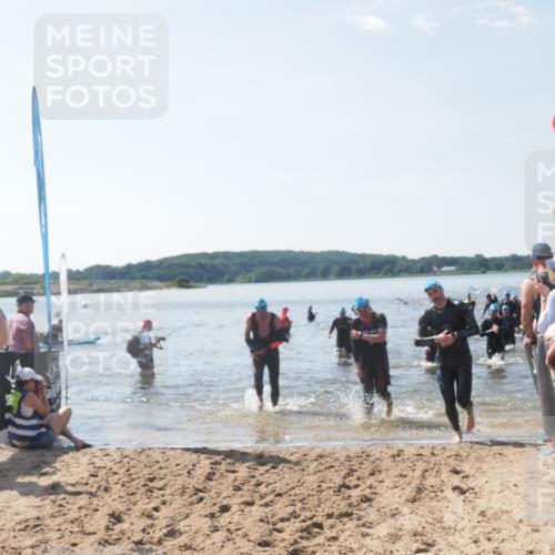 22.06.2025 - Viking Triathlon MichiJ http://msf.ph/oto/8091759 22.06.2025 10:38:51 Schwimmen 26, 40, 57, 135, 164, 185, 210, 211, 315, 327, 336, 408, 416 meine-sportfotos.de