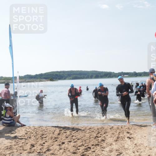 22.06.2025 - Viking Triathlon MichiJ http://msf.ph/oto/8091770 22.06.2025 10:38:51 Schwimmen 26, 40, 57, 135, 164, 185, 210, 211, 315, 327, 336, 408, 416 meine-sportfotos.de