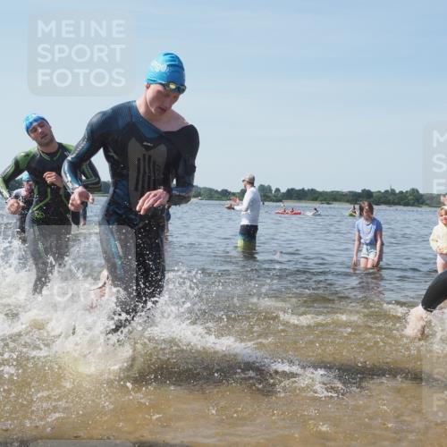 22.06.2025 - Viking Triathlon KatJ http://msf.ph/oto/8091777 22.06.2025 10:27:57 Schwimmen 14, 90, 178, 196, 198, 230, 289, 401, 534, 616 meine-sportfotos.de