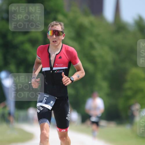 22.06.2025 - Viking Triathlon H.Heesch http://msf.ph/oto/8091797 22.06.2025 13:01:18 Laufen 5 meine-sportfotos.de