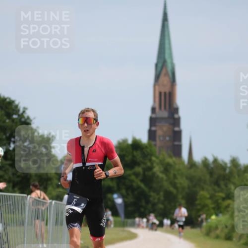 22.06.2025 - Viking Triathlon H.Heesch http://msf.ph/oto/8091829 22.06.2025 13:01:21 Laufen 5 meine-sportfotos.de