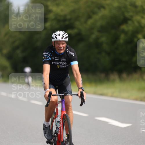 22.06.2025 - Viking Triathlon Yannick Fuchs http://msf.ph/oto/8091833 22.06.2025 11:53:55 Radfahren 4, 115, 159, 181, 222, 359, 472 meine-sportfotos.de
