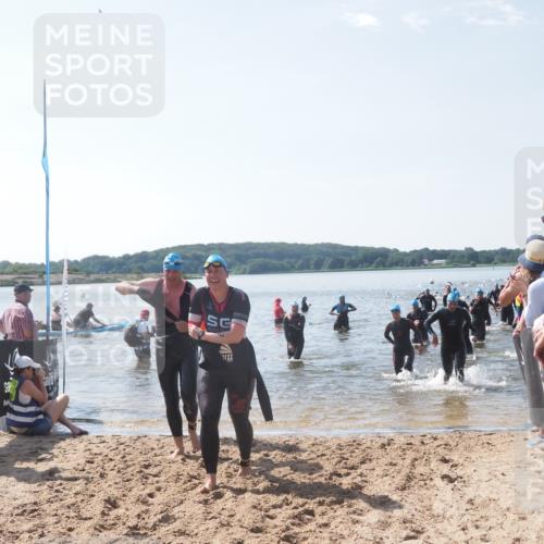 22.06.2025 - Viking Triathlon MichiJ http://msf.ph/oto/8091839 22.06.2025 10:38:55 Schwimmen 26, 40, 57, 135, 148, 181, 185, 210, 211, 315, 327, 336, 408, 416, 451 meine-sportfotos.de