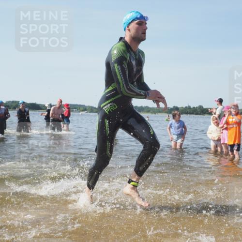 22.06.2025 - Viking Triathlon KatJ http://msf.ph/oto/8091856 22.06.2025 10:27:58 Schwimmen 14, 90, 178, 196, 198, 230, 289, 401, 534, 616 meine-sportfotos.de