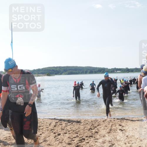 22.06.2025 - Viking Triathlon MichiJ http://msf.ph/oto/8091905 22.06.2025 10:38:57 Schwimmen 26, 40, 57, 79, 135, 148, 181, 185, 210, 211, 336, 408, 416, 451, 654 meine-sportfotos.de