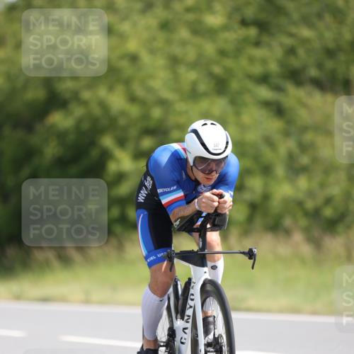 22.06.2025 - Viking Triathlon Yannick Fuchs http://msf.ph/oto/8091926 22.06.2025 11:11:52 Radfahren 3, 347, 489, 604 meine-sportfotos.de