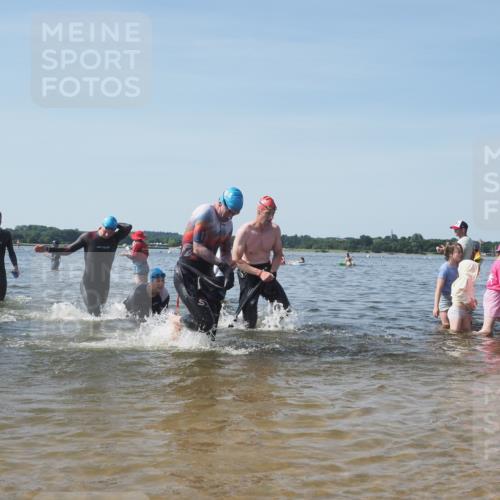 22.06.2025 - Viking Triathlon KatJ http://msf.ph/oto/8091950 22.06.2025 10:28:02 Schwimmen 14, 90, 178, 196, 289, 367, 401, 616 meine-sportfotos.de