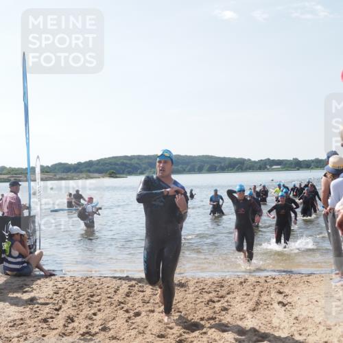 22.06.2025 - Viking Triathlon MichiJ http://msf.ph/oto/8091962 22.06.2025 10:38:58 Schwimmen 26, 40, 57, 79, 135, 148, 181, 185, 210, 211, 336, 408, 416, 451, 654 meine-sportfotos.de