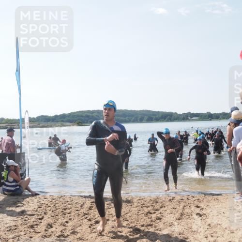 22.06.2025 - Viking Triathlon MichiJ http://msf.ph/oto/8091970 22.06.2025 10:38:58 Schwimmen 26, 40, 57, 79, 135, 148, 181, 185, 210, 211, 336, 408, 416, 451, 654 meine-sportfotos.de