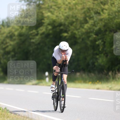22.06.2025 - Viking Triathlon Yannick Fuchs http://msf.ph/oto/8091978 22.06.2025 11:12:54 Radfahren 99, 133, 168, 213, 381, 406 meine-sportfotos.de