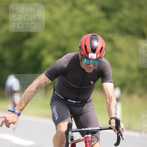 22.06.2025 - Viking Triathlon Yannick Fuchs http://msf.ph/oto/8091993 22.06.2025 11:54:05 Radfahren 159, 222 meine-sportfotos.de