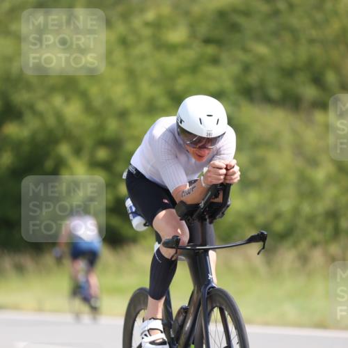 22.06.2025 - Viking Triathlon Yannick Fuchs http://msf.ph/oto/8092009 22.06.2025 11:12:55 Radfahren 99, 133, 168, 213, 381, 406 meine-sportfotos.de