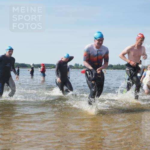22.06.2025 - Viking Triathlon KatJ http://msf.ph/oto/8092013 22.06.2025 10:28:04 Schwimmen 14, 90, 178, 196, 289, 367, 401, 616 meine-sportfotos.de