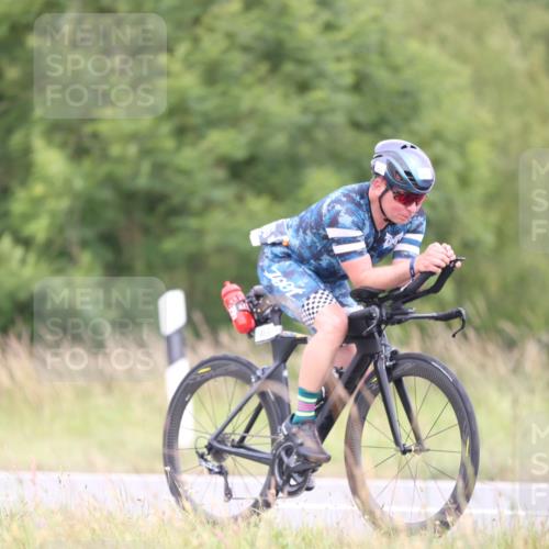 22.06.2025 - Viking Triathlon Yannick Fuchs http://msf.ph/oto/8092041 22.06.2025 13:31:27 Radfahren 23, 142, 144, 466 meine-sportfotos.de