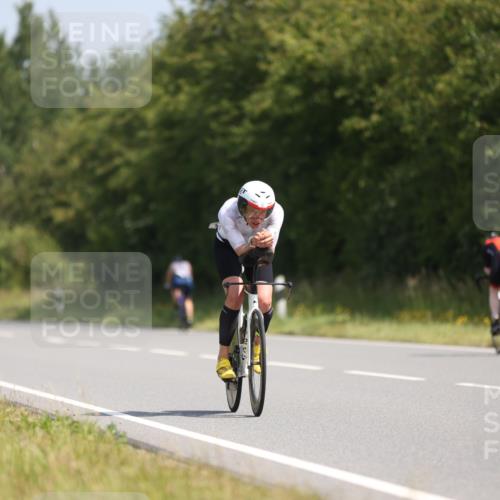 22.06.2025 - Viking Triathlon Yannick Fuchs http://msf.ph/oto/8092072 22.06.2025 11:13:00 Radfahren 99, 168, 213, 381, 406 meine-sportfotos.de