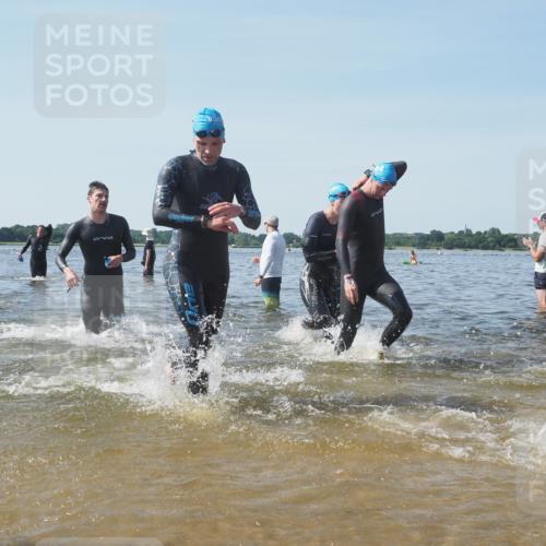 22.06.2025 - Viking Triathlon KatJ http://msf.ph/oto/8092081 22.06.2025 10:28:05 Schwimmen 14, 90, 178, 196, 289, 367, 401, 616 meine-sportfotos.de