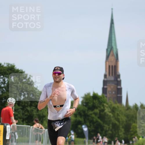 22.06.2025 - Viking Triathlon H.Heesch http://msf.ph/oto/8092086 22.06.2025 13:01:32 Laufen 242 meine-sportfotos.de