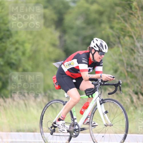 22.06.2025 - Viking Triathlon Yannick Fuchs http://msf.ph/oto/8092100 22.06.2025 13:31:33 Radfahren 142, 466 meine-sportfotos.de