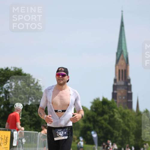 22.06.2025 - Viking Triathlon H.Heesch http://msf.ph/oto/8092120 22.06.2025 13:01:32 Laufen 242 meine-sportfotos.de