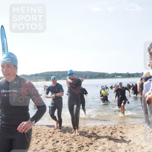22.06.2025 - Viking Triathlon MichiJ http://msf.ph/oto/8092125 22.06.2025 10:39:07 Schwimmen 40, 57, 79, 148, 181, 182, 185, 276, 295, 351, 386, 408, 416, 451, 536, 654 meine-sportfotos.de