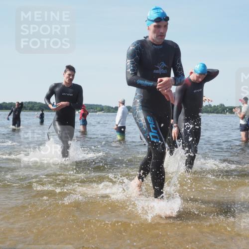 22.06.2025 - Viking Triathlon KatJ http://msf.ph/oto/8092128 22.06.2025 10:28:06 Schwimmen 14, 90, 178, 196, 289, 367, 401, 616 meine-sportfotos.de