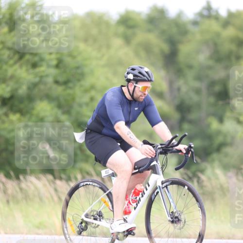 22.06.2025 - Viking Triathlon Yannick Fuchs http://msf.ph/oto/8092135 22.06.2025 13:31:51 Radfahren 402 meine-sportfotos.de