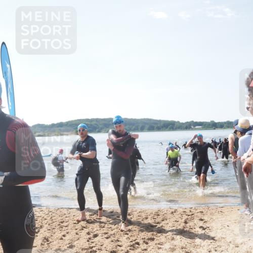 22.06.2025 - Viking Triathlon MichiJ http://msf.ph/oto/8092143 22.06.2025 10:39:07 Schwimmen 40, 57, 79, 148, 181, 182, 185, 276, 295, 351, 386, 408, 416, 451, 536, 654 meine-sportfotos.de