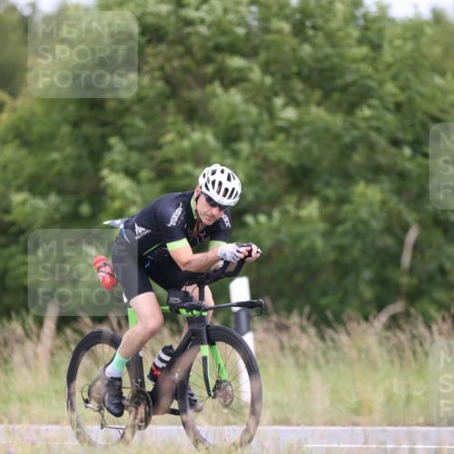 22.06.2025 - Viking Triathlon Yannick Fuchs http://msf.ph/oto/8092166 22.06.2025 13:32:23 Radfahren 241, 523 meine-sportfotos.de