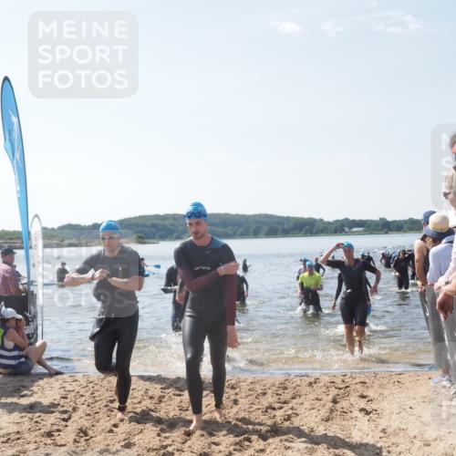 22.06.2025 - Viking Triathlon MichiJ http://msf.ph/oto/8092167 22.06.2025 10:39:07 Schwimmen 40, 57, 79, 148, 181, 182, 185, 276, 295, 351, 386, 408, 416, 451, 536, 654 meine-sportfotos.de