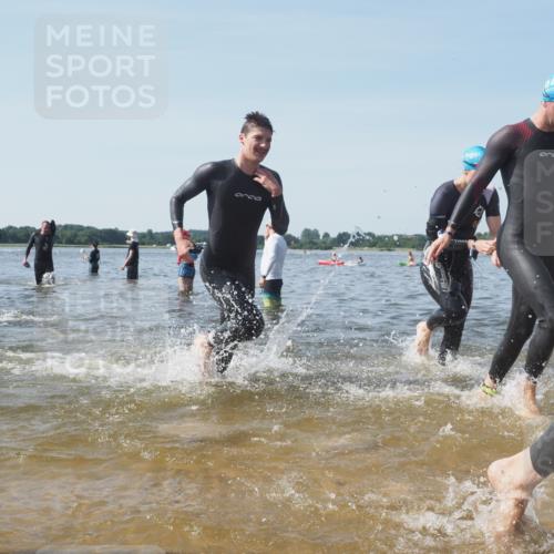 22.06.2025 - Viking Triathlon KatJ http://msf.ph/oto/8092168 22.06.2025 10:28:06 Schwimmen 14, 90, 178, 196, 289, 367, 401, 616 meine-sportfotos.de
