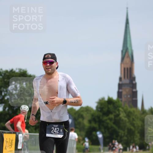 22.06.2025 - Viking Triathlon H.Heesch http://msf.ph/oto/8092186 22.06.2025 13:01:33 Laufen 242 meine-sportfotos.de