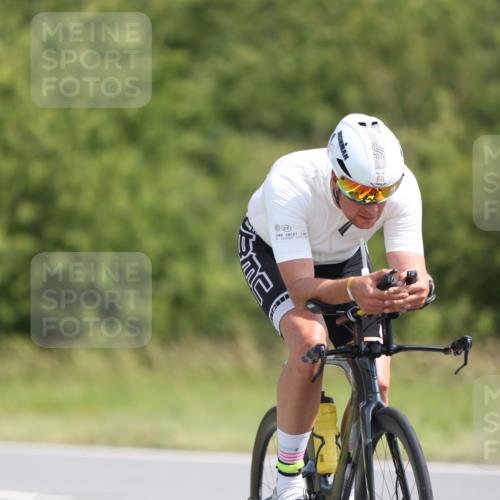 22.06.2025 - Viking Triathlon Yannick Fuchs http://msf.ph/oto/8092197 22.06.2025 11:13:58 Radfahren 31, 51, 130, 223, 611 meine-sportfotos.de