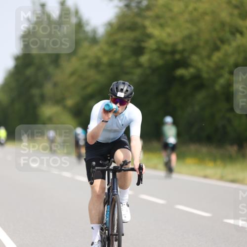 22.06.2025 - Viking Triathlon Yannick Fuchs http://msf.ph/oto/8092207 22.06.2025 11:54:39 Radfahren 25, 65, 66, 357, 369, 641, 649 meine-sportfotos.de
