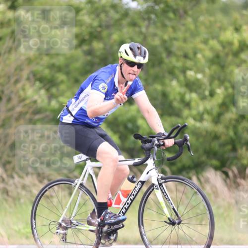 22.06.2025 - Viking Triathlon Yannick Fuchs http://msf.ph/oto/8092214 22.06.2025 13:32:31 Radfahren 241, 244 meine-sportfotos.de