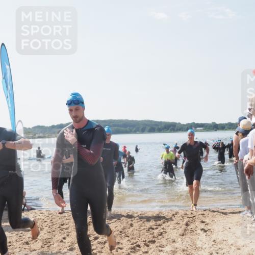 22.06.2025 - Viking Triathlon MichiJ http://msf.ph/oto/8092217 22.06.2025 10:39:08 Schwimmen 40, 57, 79, 148, 181, 182, 185, 276, 295, 351, 386, 408, 416, 451, 536, 654 meine-sportfotos.de