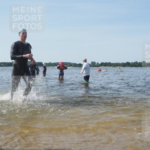 22.06.2025 - Viking Triathlon KatJ http://msf.ph/oto/8092219 22.06.2025 10:28:08 Schwimmen 14, 178, 196, 289, 367, 401 meine-sportfotos.de