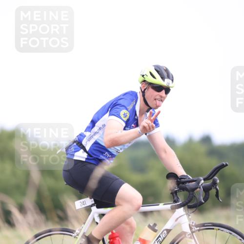 22.06.2025 - Viking Triathlon Yannick Fuchs http://msf.ph/oto/8092222 22.06.2025 13:32:32 Radfahren 241, 244 meine-sportfotos.de