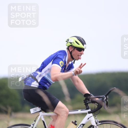 22.06.2025 - Viking Triathlon Yannick Fuchs http://msf.ph/oto/8092225 22.06.2025 13:32:32 Radfahren 241, 244 meine-sportfotos.de