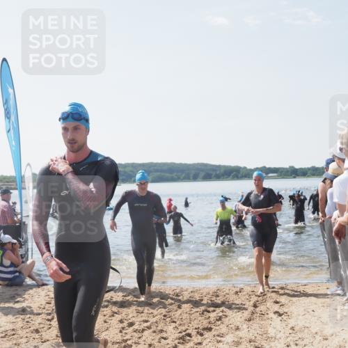 22.06.2025 - Viking Triathlon MichiJ http://msf.ph/oto/8092228 22.06.2025 10:39:09 Schwimmen 79, 148, 181, 182, 185, 276, 295, 351, 386, 408, 416, 451, 536, 654 meine-sportfotos.de