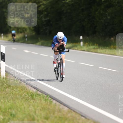 22.06.2025 - Viking Triathlon Yannick Fuchs http://msf.ph/oto/8092266 22.06.2025 11:14:39 Radfahren 60, 230, 261, 263 meine-sportfotos.de