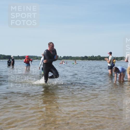 22.06.2025 - Viking Triathlon KatJ http://msf.ph/oto/8092296 22.06.2025 10:28:15 Schwimmen 367 meine-sportfotos.de